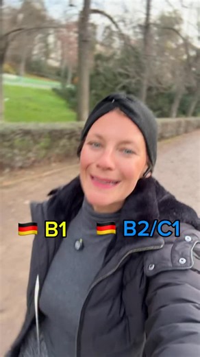 SANDY | DEUTSCH ONLINE | alemán | german 🇩🇪 on Instagram: "🇩🇪 umgangssprachliche Ausdrücke Ich lege einen Zahn zu. ➡️ Ich gehe schneller / Ich beeile mich. Ich bin aus der Puste. ➡️ Ich atme schwer und bin erschöpft. Es ist nur noch ein Katzensprung. ➡️ Ich bin fast da. In meinen Konversationskursen lernen wir immer viele umgangssprachliche Ausdrücke, damit du endlich natürlicher klingst und Muttersprachler verstehst. Kommentiere „KK“ und ich schicke dir alle Infos. Oder schreib mir einfach 