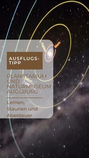 Geheimtipp Augsburg on Instagram: "🌍✨ Ausflugstipp für Familien & Entdecker:innen ✨🌍 Wir haben uns ins Planetarium und Naturmuseum Augsburg gestürzt – und Leute, es war einfach mega! 🤩 Mitten im Herzen von Augsburg entdeckt ihr zuerst spannende Naturwelten 🐾🌿 und danach geht’s direkt ab in die Sterne. Unter der riesigen Sternenkuppel 🪐 fliegt ihr durchs Sonnensystem, rast vorbei an der Milchstraße 🌌, staunt über bunte Gasnebel und erlebt explodierende Sterne live. 🚀💫 Für uns war das ein