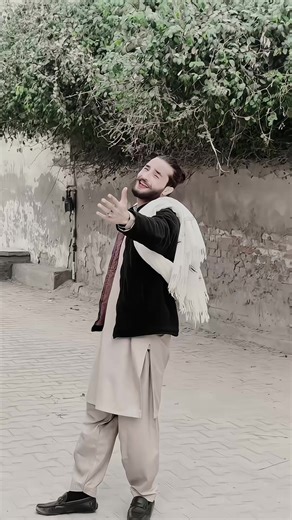 Pta menu sara tera dhol wy 🙉