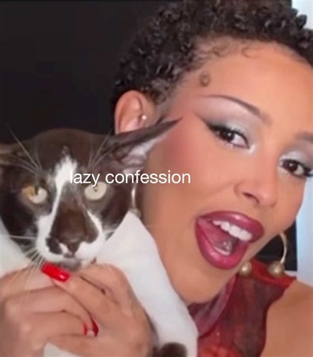 doja with her cats🥹❤️ #dojacat #doja #cats #cute #fyp | cat