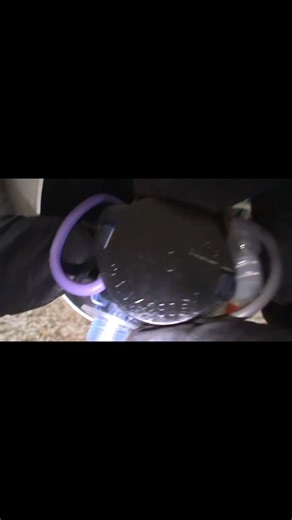 How to change out a ceiling fan pull chain switch. #homediy #propertymanagement #HomeImprovement #landlord #ceilingfan #fblifestyle | dirtymaintenancenation.com