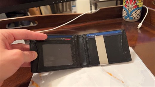 Watch TRAVANDO AirTag Wallet Review Stylish Bifold with Money Clip on Amazon Live