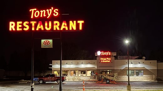 Tony’s Chicago Style Pizzeria to open in former Ross’ Restaurant location