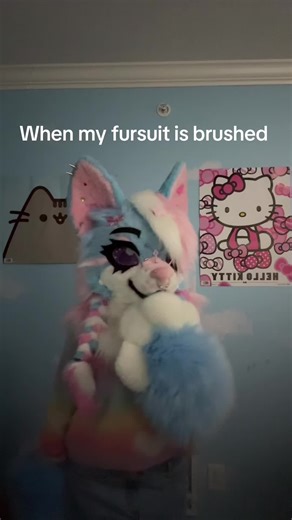 It looks so bad when it isn’t brushed #furry #fursuit #furrytiktok #furrycommunity #foxfurry