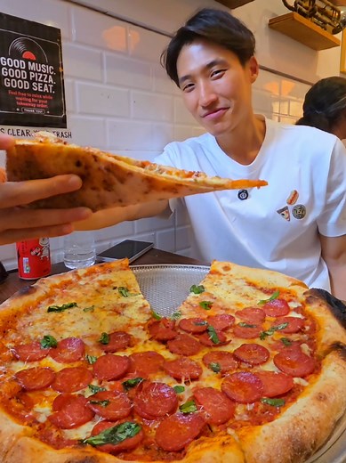 You can’t find the best pizza in Singapore if you only eat one slice. So I ate the ENTIRE menu - 5 x 18-inch pies at Choice Cuts. This is Episode 2, and my stomach took one for the team so you know exactly what to order. Let’s dive in. 🍕 #foodchallenge #sgfoodie