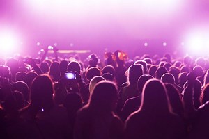 92K views · 212 reactions | Wanna be a winner? 朗 Score yourself a double pass to the Arena's 500th event - Carl Barron! Just comment below with a photo of your favourite memory you've shared with us  Entries close 5pm, Friday 9th November. The winner will be contacted via Facebook. | RAC Arena | Facebook