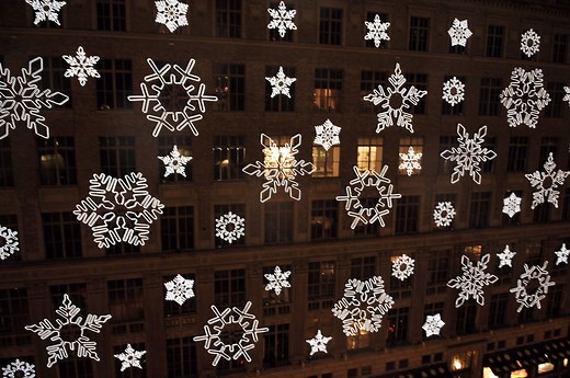 Here's What's Really Going on With Saks 5th Avenue's Famed Holiday Light Show