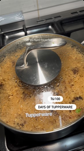 Wangui wa Mbugua on Instagram: "Day 76/100 of Loving Tupperware Our 4L Chef Series Pot is truly in a class of its own. Ksh 37,772 Made with premium tri-ply material — stainless steel on the outside for durability, aluminum in the core for fast & even heat distribution, and a non-reactive stainless-steel interior — this pot cooks with intention. It’s the reason your pilau comes out evenly cooked, fragrant, and fluffy… and why your meats roast beautifully without needing an oven. Heat is locked in