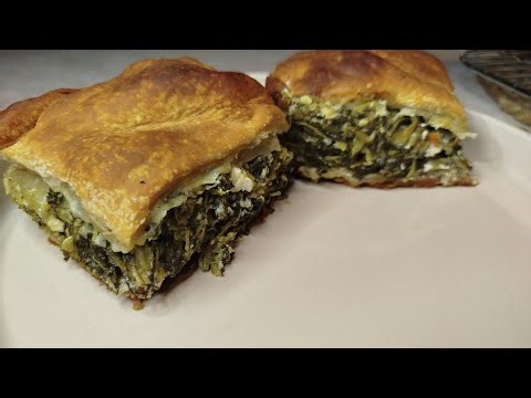 Χορτόπιτα με σπιτικό φύλλο με φέτα.