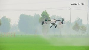 288K views · 1.9K reactions | Drones now help the farmers! ‍‍ Farmers working in fields across China, with the assistance of the BeiDou Navigation Satellite System. The system guides drones and unmanned agricultural machinery, resulting in high-speed fertilization and sowing, limiting operation errors to within centimeters. #ChinaModernization #TheChinaVitality #KickStart2023 #ChinaLife | CGTN Global Watch | Facebook