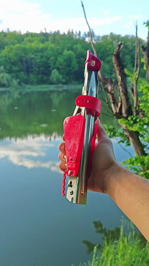 Automatic Fishing Rod Hook Launcher: Easy Fishing Gear