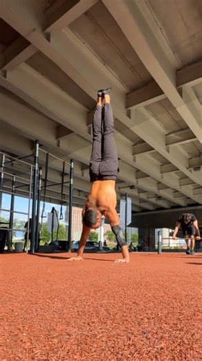 Deemo | Mental Health | Calisthenics | Optimize on Instagram: "Normalize turning your friends voice notes to viral sounds😅 #funny #fail #summer #audio"