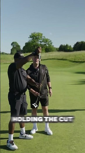 Locky explains to Tubes how he reads putts 🤯