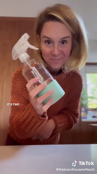 DIY Disinfectant: Vinegar & Peroxide (No Bleach!)