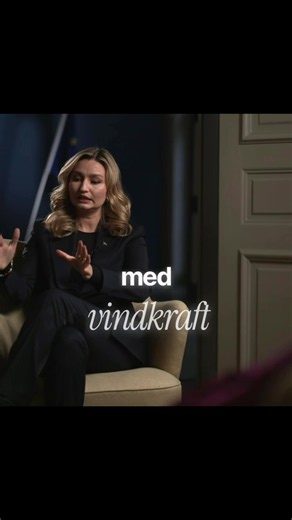 🏗️ Vem litar du på när det gäller att bygga ut kärnkraften? En rödgrön regering med Miljöpartiet eller en blågul regering med Ebba Busch? 📺 Klipp ur SVT:s program ”Hur fan hamnade vi här?” #socialdemokraterna #kristdemokraterna