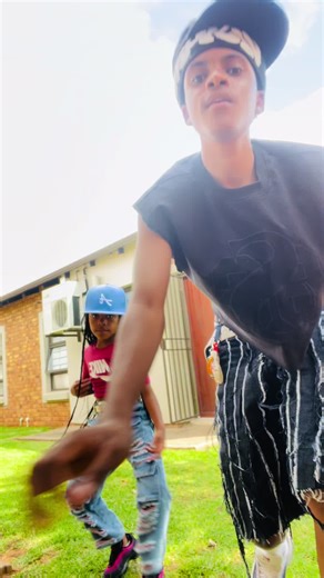 HAPPY NEW YEAR 🥳 . . #happynewyear #cocomelon #dancechallenge #kgotsorsa