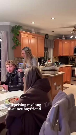 582K views · 2.8K reactions | His reaction is so wholesome...凉❤️ TT | notgigiforte IG | giannafortee | Bad Parenting Moments | Facebook