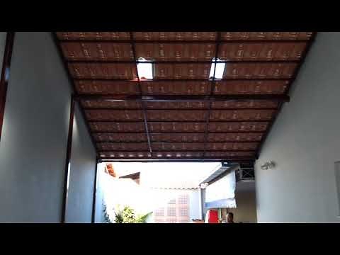 Telhado colonial com estrutura metálica