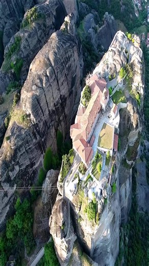 Explore the Stunning Meteora Rock Formations in Greece