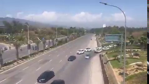 What the hell is going on in Pakistan? 😳Heavy security protocol for unknown officials in Islamabad. Roads closed, multiple checkpoints, insane layers of security...Secret high-level meetings? US-Iran talks? Or something bigger?