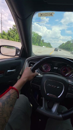 So 500hp mode is what a scat feels like? #srt #hellcat #chrysler #fyp
