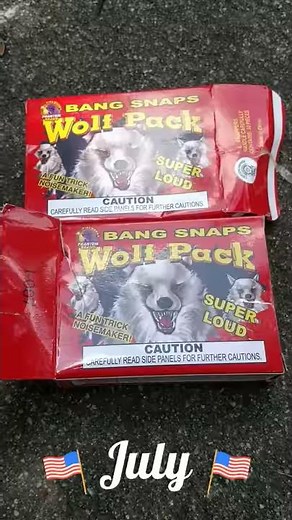 Wolf pack bang snaps (PHANTOM FIREWORKS)