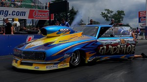 The 45th running of the Night Under Fire at Summit Motorsports Park was one for the books. Top Fuel Funny Cars, Alcohol Dragsters, Nitro Bikes, Gassers, Promods, Outlaw Dragsters, Jet Dragsters, a world record setting monster truck and to top it all off, Bob Motz. What a show, already counting down the days until next year! Grab some SLM merch here! - www.straightline-media.com/shop Thanks to our sponsors Menscer Motorsports LLC Hyperaktive Performance Solutions COOLSHIRT SYSTEMS Black Rock Phot