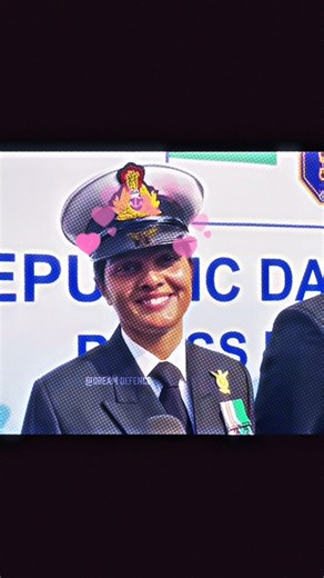 Meet Lt Cdr Juhee Bhope, Commander of Indian Navy tableaux 💪❤️🇮🇳 | #shorts #indiannavy #army