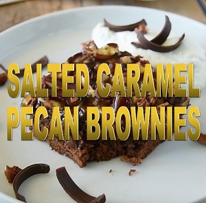 Salted Caramel Pecan Brownies are decadent and everything you want in a brownie and more. Made with real chocolate, they are fudgy with a pecan crunch topping and drizzled with salted caramel. Recipe > goo.gl/x17iqt Pin > goo.gl/QFodqy | Culinary Ginger - Authentic Recipes, Honest Ingredients