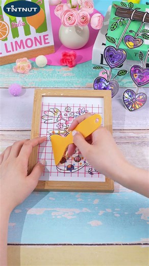 Start vinyl crafting for beginners with step by step guidance