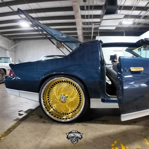 Chevy Camaro iroc on gold Savini wheels