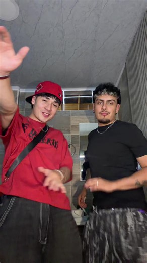 Celebrando un millón con Sebs y amigos