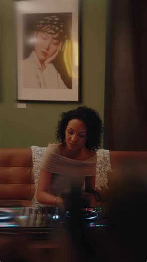 HOLLABACK ™️ on Instagram: "The very first Hollaback: Side-B was something special. An intimate night where DJs, live performances, and art came together under one roof — rooted in our shared love for music. Cozy, intentional, and set in a living-room-style space that felt like home. Big love to everyone who showed up and met us with so much openness and energy. Your support means everything — this was just the beginning. In collaboration with @house.pawty_ 🩶 More DJ sets on the way. We’ll see