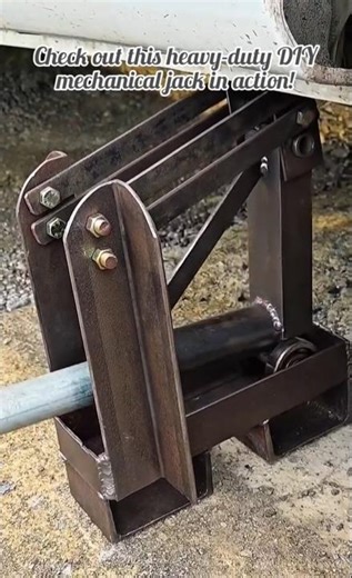 Heavy Duty DIY Car Jack: Industrial Strength Lifting Mechanism