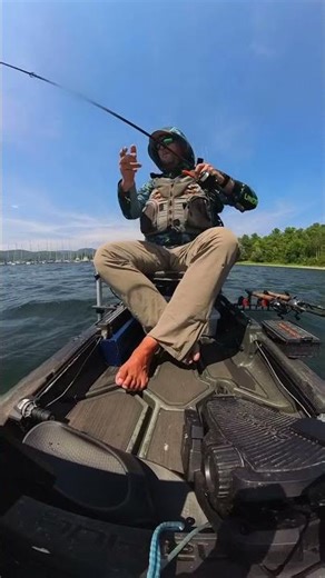 Little scope practice on yellow perch schools! #realdiehlfishing #fishing #bassmaster #adventure