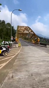 Exploring the Yellow Bridge of Kamojang