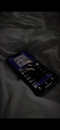 Create the Ultimate Drake Love Playlist on Spotify