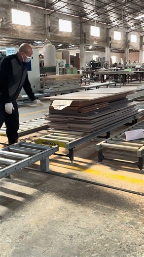 Tools up,work on🛠️#automatic #woodworking #efficiency #factory #dialogue