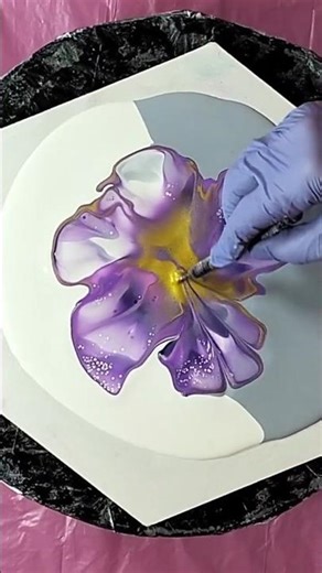 It's the Twiddle in the Twirl! #satisfying #art