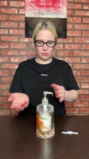 She showed her how to use liquid soap properly #Crazybrawn