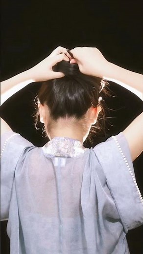 Quick bun hairstyle #hair #hairstyle #hairtutorial #hairideas