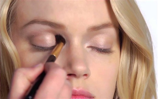 【Victoria's Secret】维密天使秀场妆容 Get the Look The Bombshell Look, Perfected