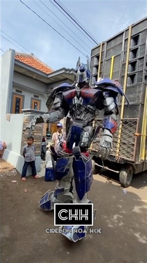 Robot optimus prime joget
