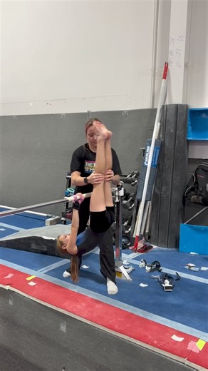 Drilling the clear hip on bars!💪🏼 #Gymnastics #PinnGymLife | Pinnacle Gymnastics