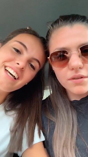 Aiutateci, quali sono le canzoni più famose qui su Tik Tok? Scrivetecelo nei commenti che vogliamo farci un mashup 🔥 #perte #neiperte #tiktokmashup