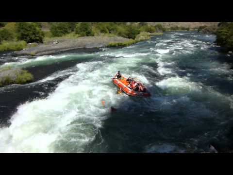 Deschutes River Oak Springs Class IV rapid