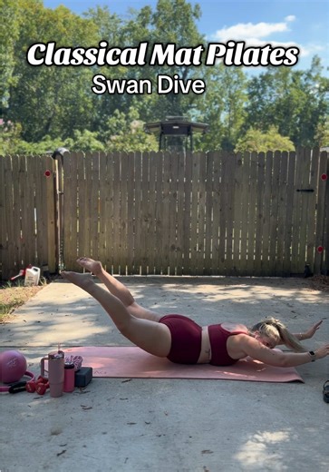 SWAN DIVE 🦢🤿 #pilates #matpilates #pilatesinstructor #cltpilates #cltfitness