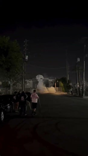 WAIT FOR IT! DOUBLE CAN RUMBLES HOOD 🥤 #fireworks #firework #pyro