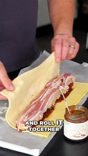 Ultimate Pigs in Blanket Sausage Rolls: Easy Recipe! #shorts