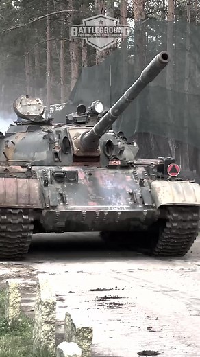 real tanks on a paintballground ! Yes ! #t55 #tank #military #battleground #paintballfestival #scenariobiggame
